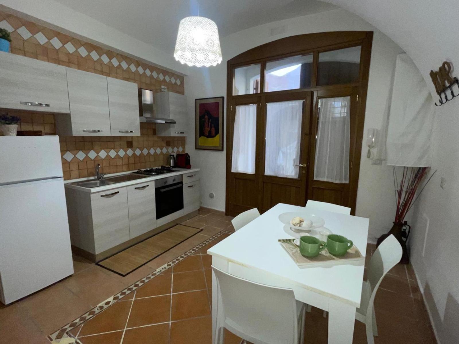 Appartamento Buenacasa Барі Екстер'єр фото